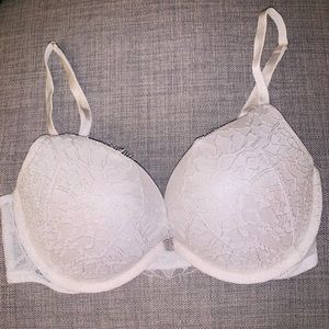 White Lace VS Push up